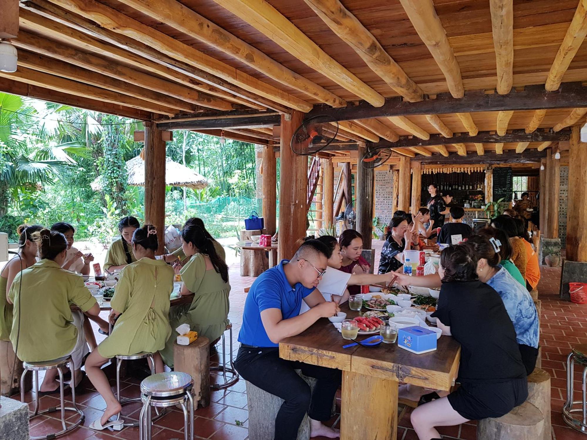 Vu Linh Palm House Homestay - Bungalow Yen Bai Kültér fotó