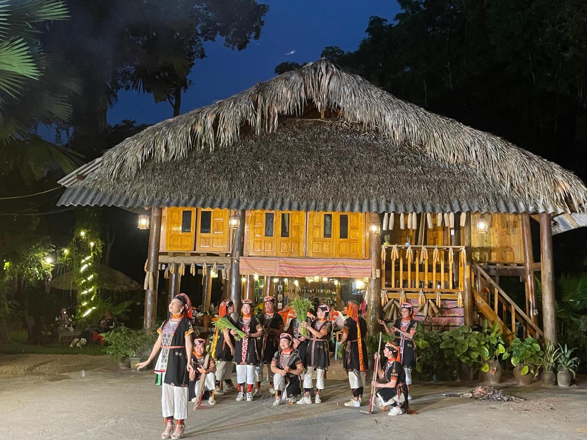 Vu Linh Palm House Homestay - Bungalow Yen Bai Kültér fotó